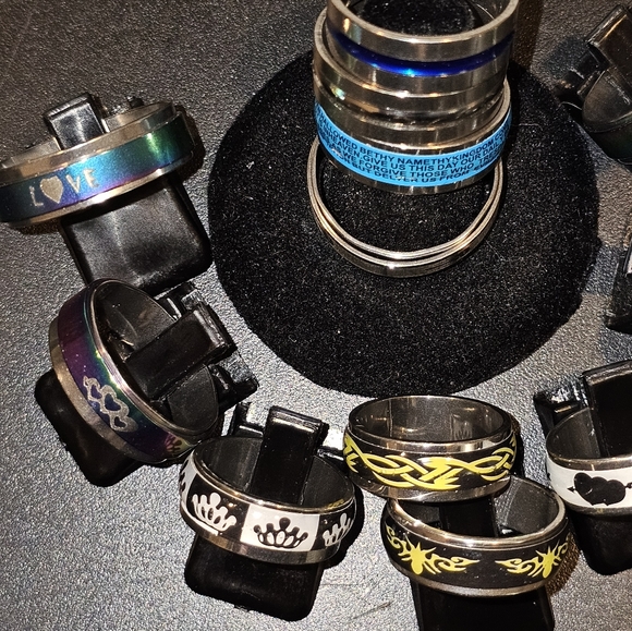 Rings R - Picture 4 of 9